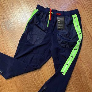 Nike Men's running tights. Size S